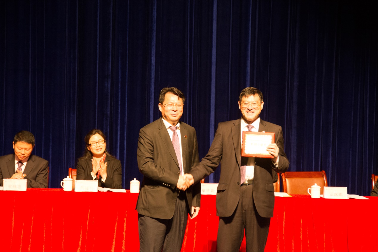 1590652677589018.jpg 20160310041638387.jpg