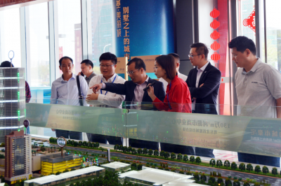 廣東省房協(xié)會長王韶一行蒞臨堅基調(diào)研指導